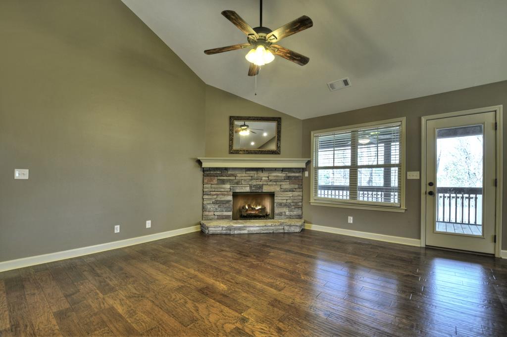 110 Lindsey Lane Blue Ridge, GA 30513 - Photo 3 of 32 Gallery Image 3