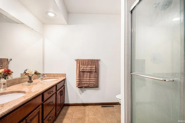 $765,000 | 15830 Ashville Lane, Granger, IN 46530