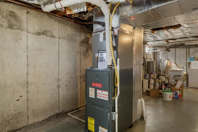 $224,900 | 586 Highway 45, Paxton, IL 60957