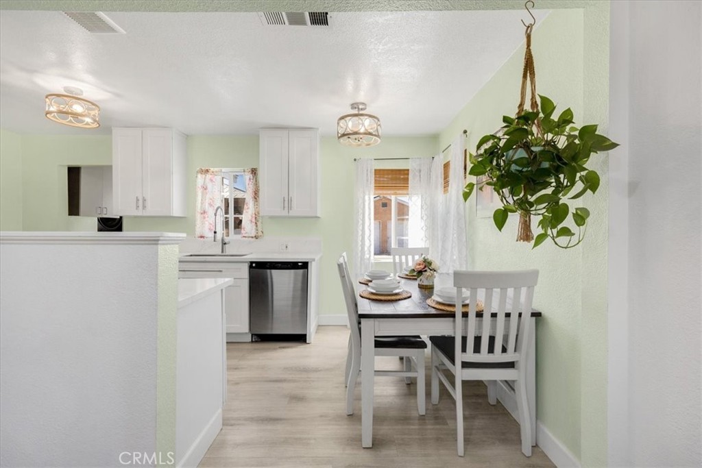 414 South Linden Avenue Rialto, CA 92376 - Photo 18 of 44