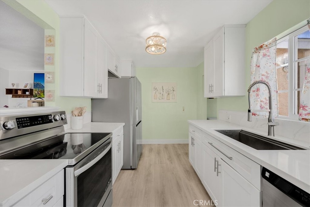 414 South Linden Avenue Rialto, CA 92376 - Photo 25 of 44