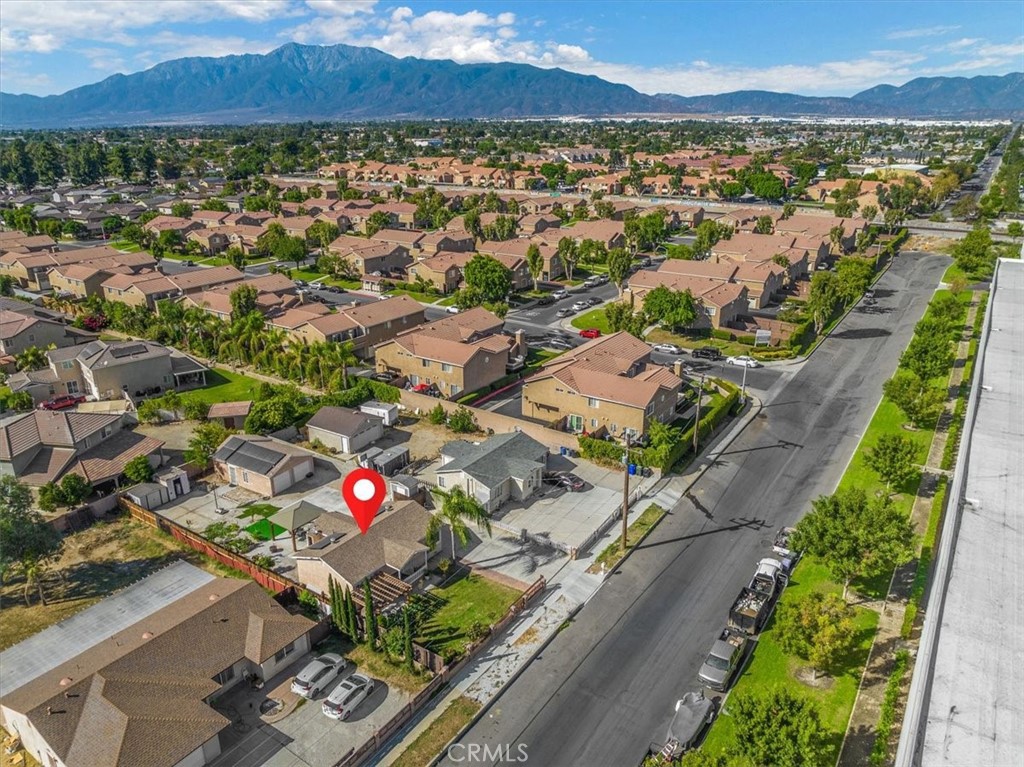 414 South Linden Avenue Rialto, CA 92376 - Photo 32 of 44