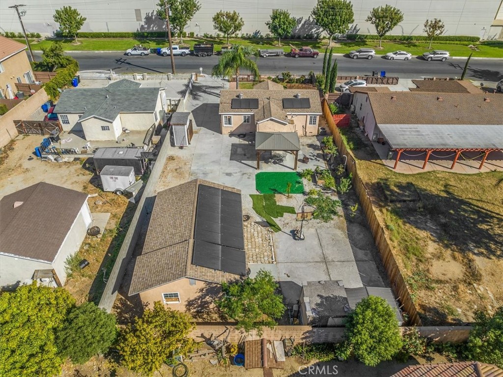 414 South Linden Avenue Rialto, CA 92376 - Photo 38 of 44