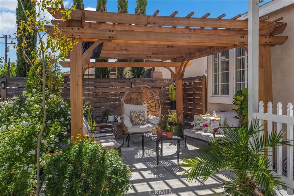 414 South Linden Avenue Rialto, CA 92376 - Photo 5 of 44