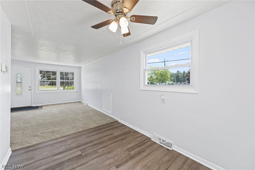 7126 Murray Ridge Road Elyria, OH 44035 - Photo 8 of 30 Gallery Image 8