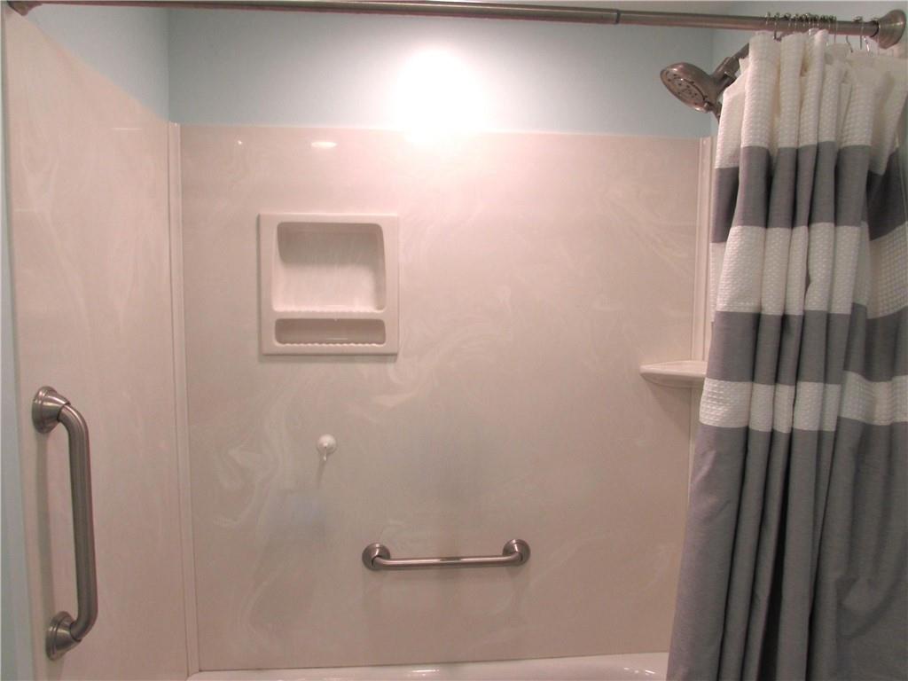 417 Rampart Boulevard New Kensington, PA 15068 - Photo 25 of 39 a bathroom with a shower