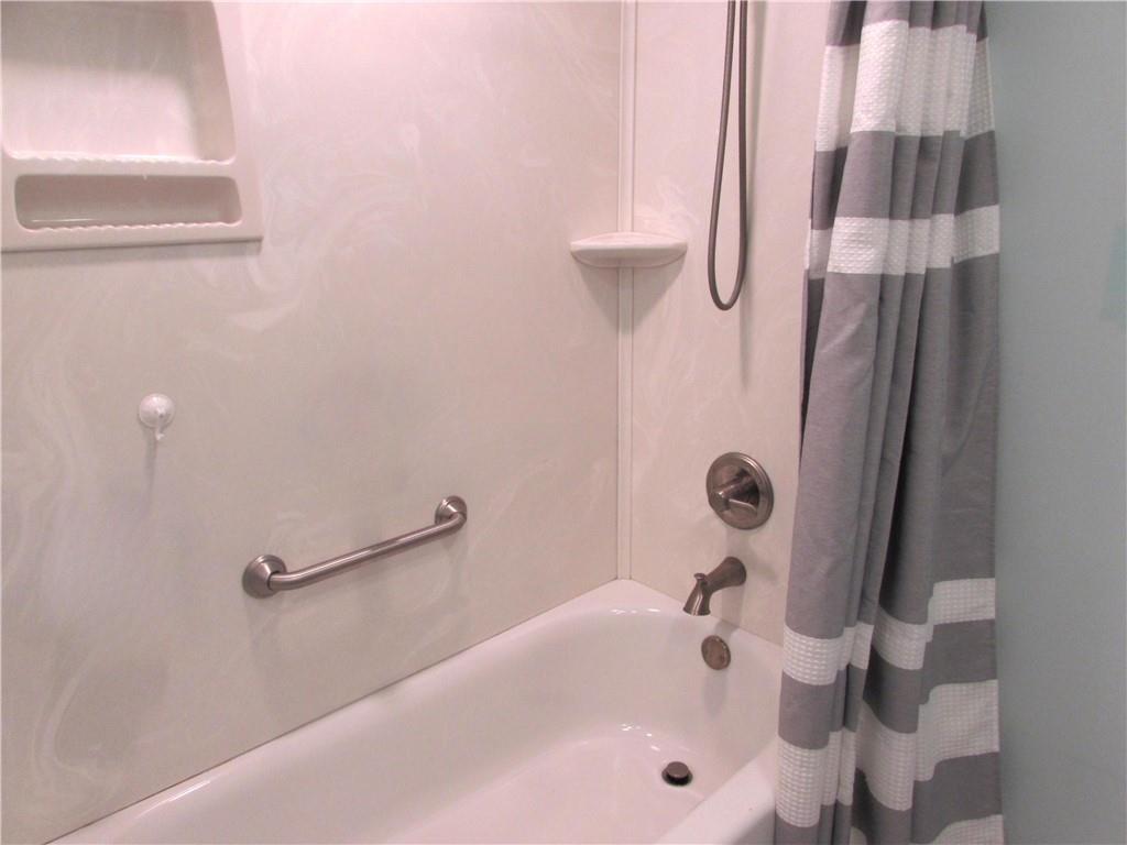 417 Rampart Boulevard New Kensington, PA 15068 - Photo 26 of 39 a bathroom with a bath tub