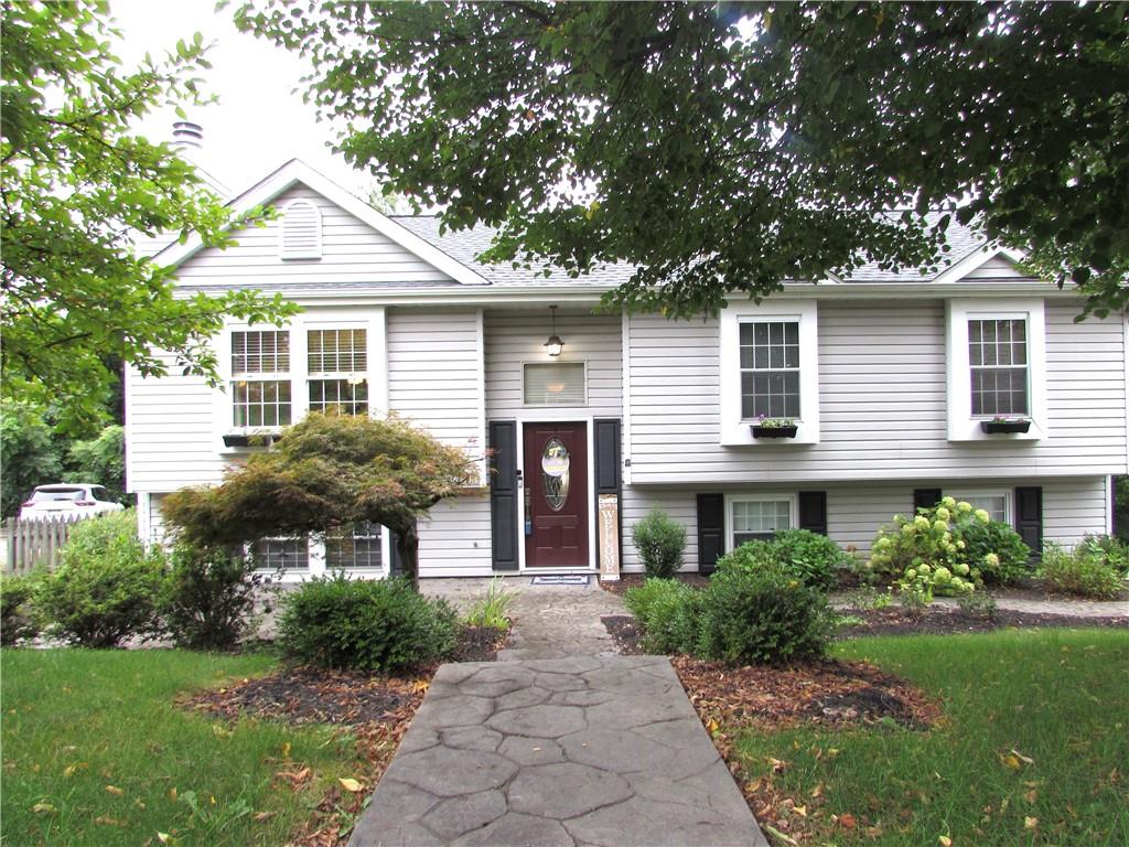 417 Rampart Boulevard New Kensington, PA 15068 - Photo 39 of 39 a front view of house with yard and green space