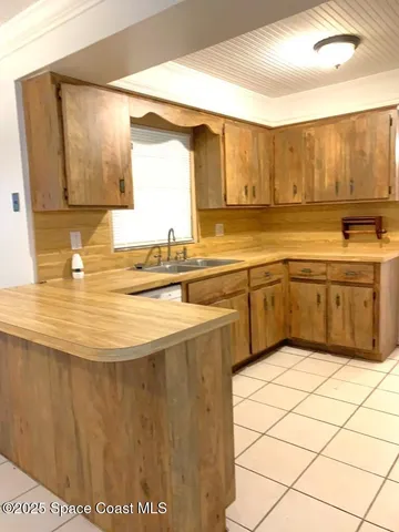 a view of a room & utility room