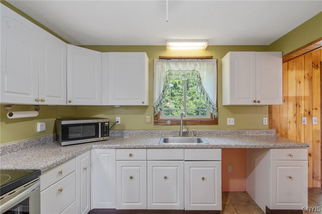 436 Albion Cross Road Pulaski, NY 13142 - Photo 13 of 49