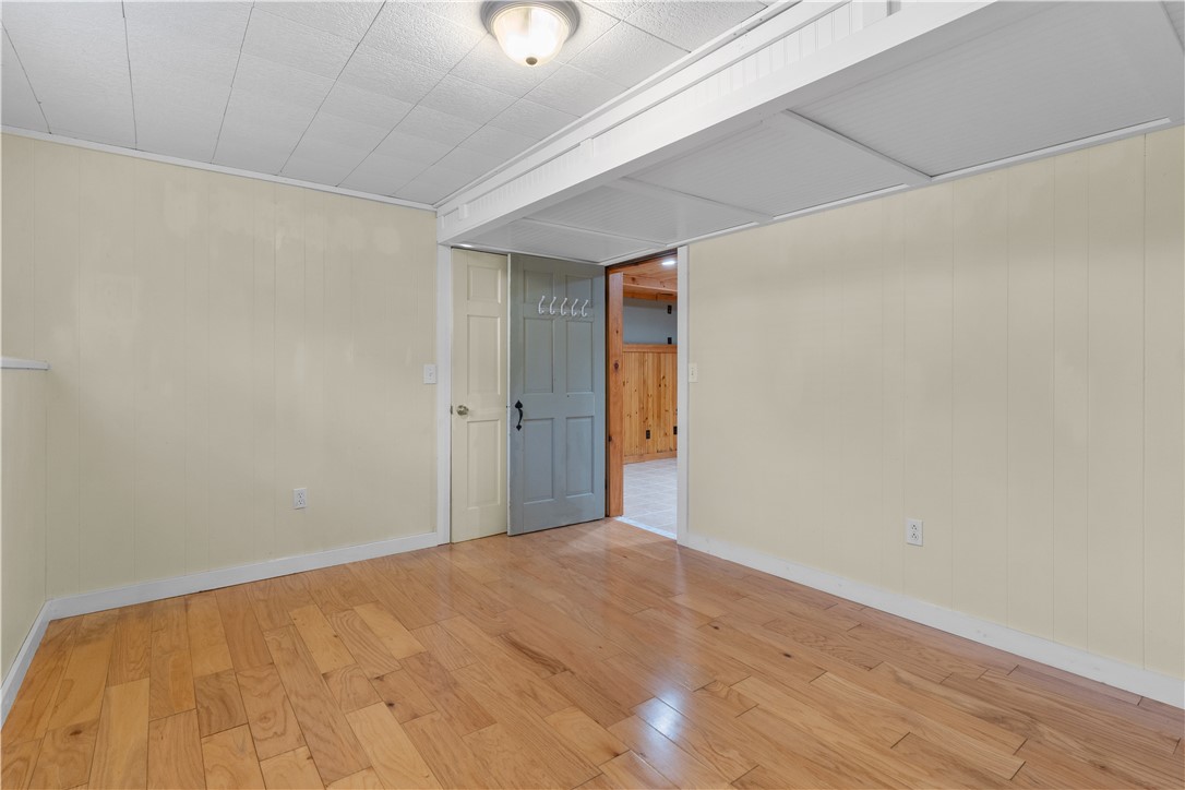 61 Kerri Lyn Road Warwick, RI 02889 - Photo 23 of 39
