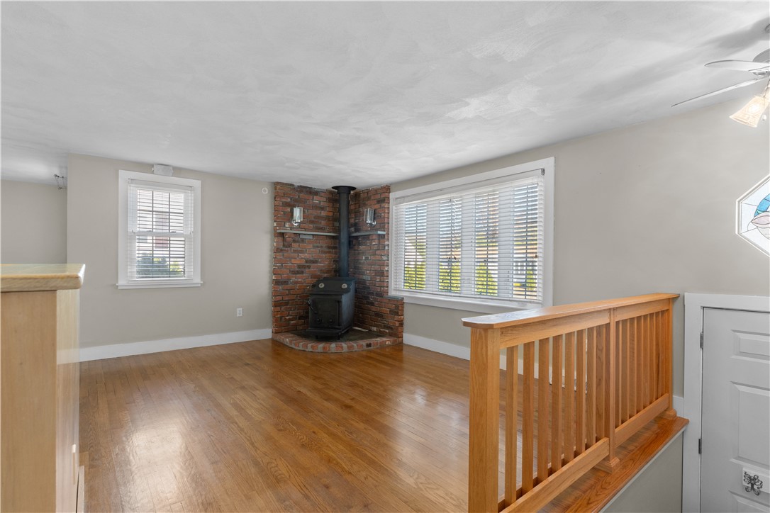 61 Kerri Lyn Road Warwick, RI 02889 - Photo 8 of 39