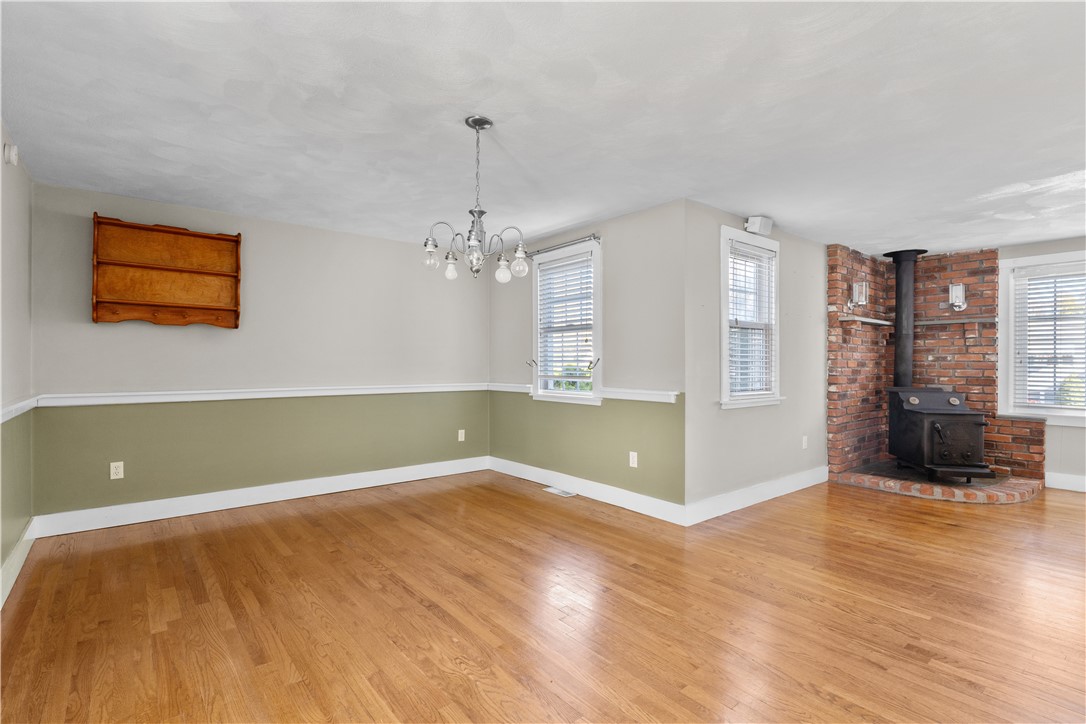 61 Kerri Lyn Road Warwick, RI 02889 - Photo 9 of 39