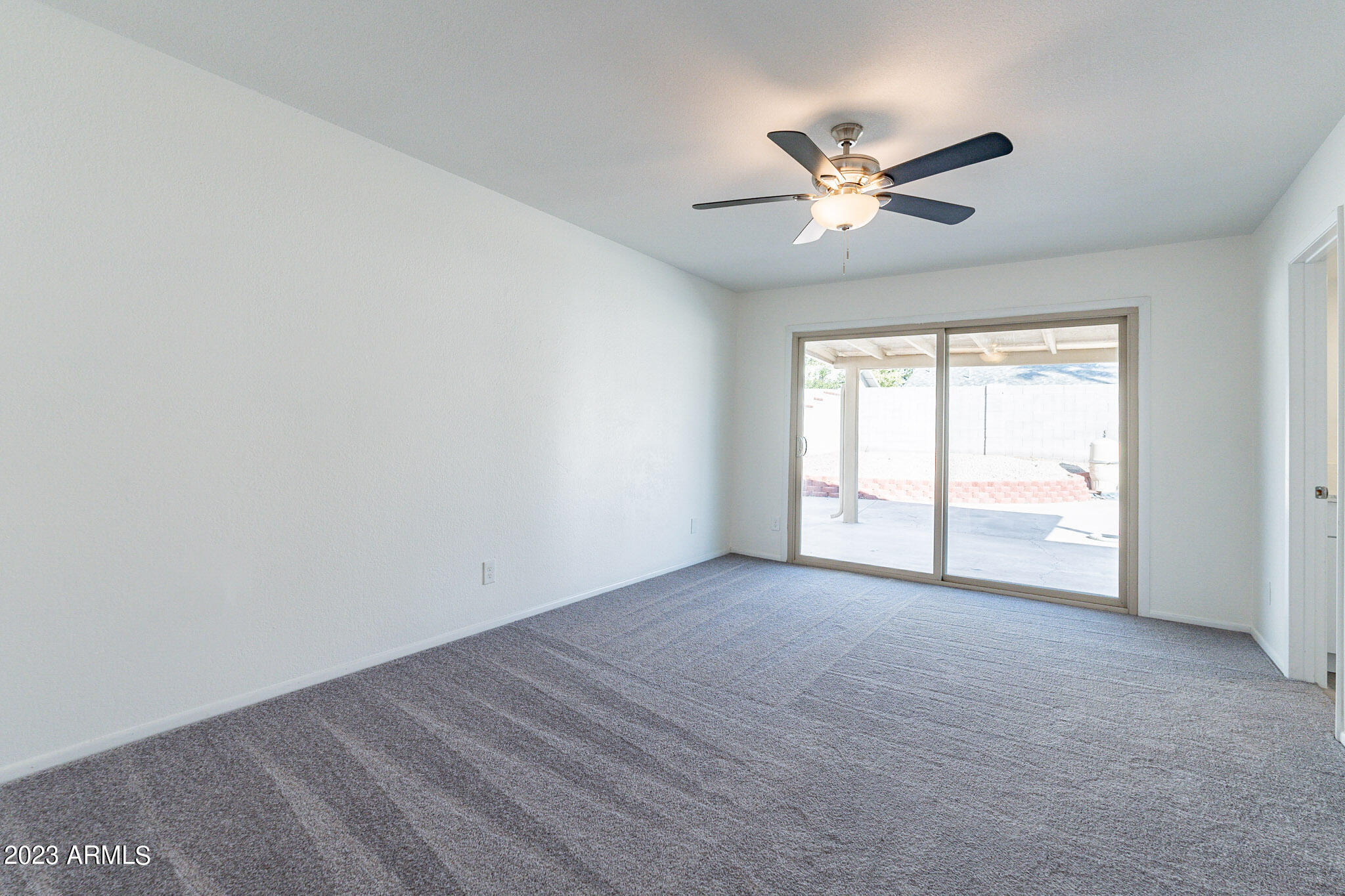 4146 West Hearn Road Phoenix, AZ 85053 - Photo 11 of 18 Hearn-18