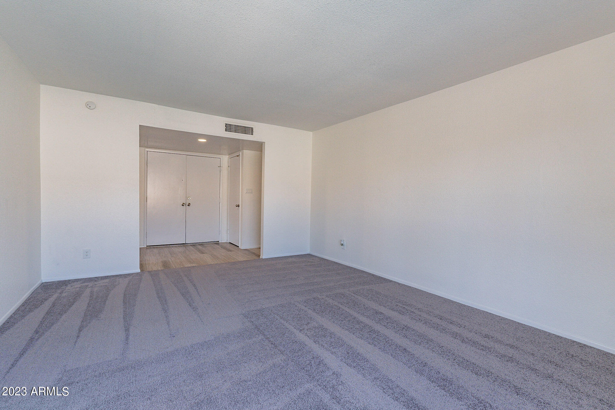 4146 West Hearn Road Phoenix, AZ 85053 - Photo 15 of 18 Hearn-28