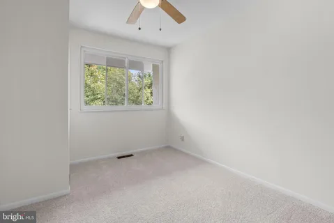 $600,000 | 166 New Mark Esplanade, Rockville, MD 20850