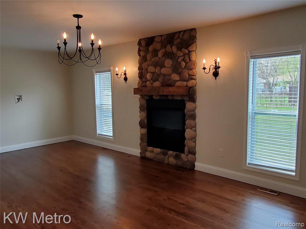 2805 Crooks Road Royal Oak, MI 48073 - Photo 7 of 21