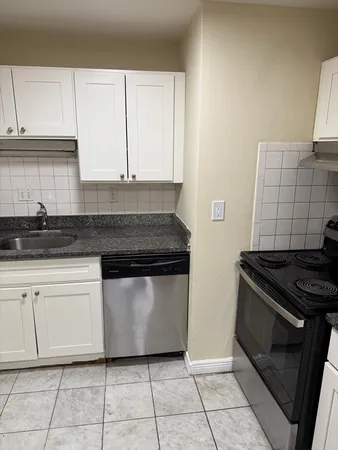 $2,200 | 70 Lafayette Avenue, Unit 12, Chelsea, MA 02150