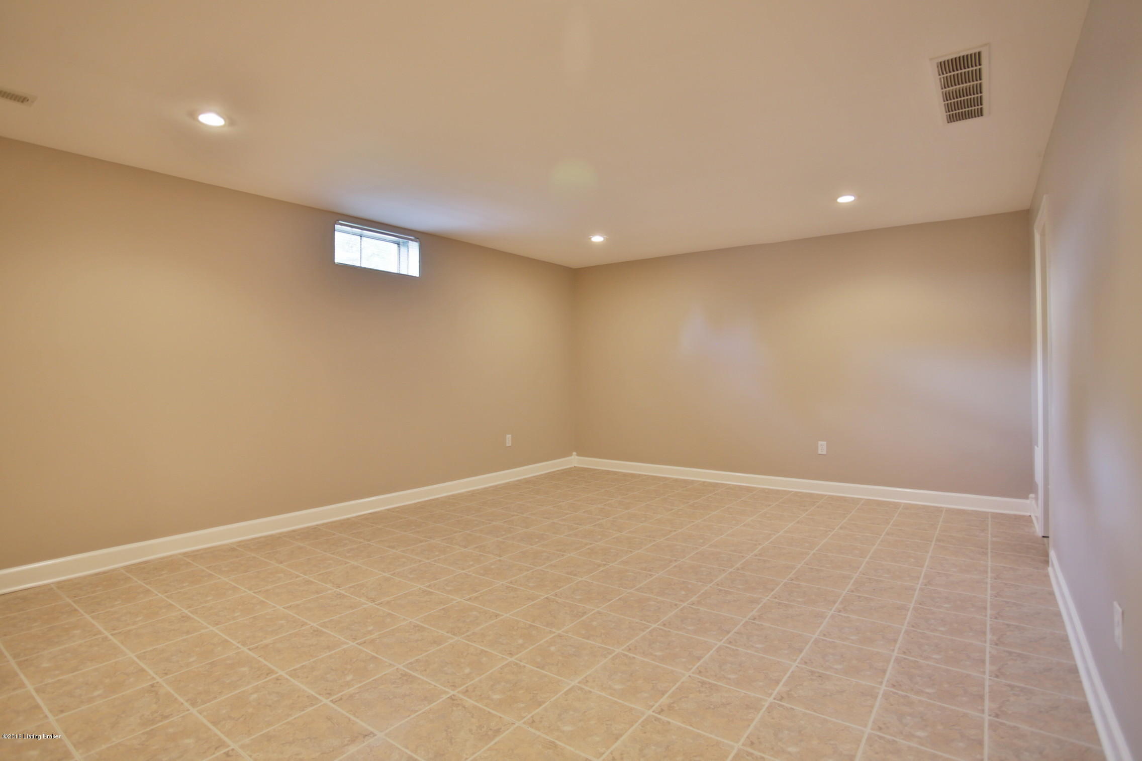 10528 Edgewater Road Louisville, KY 40223 - Photo 34 of 40 34