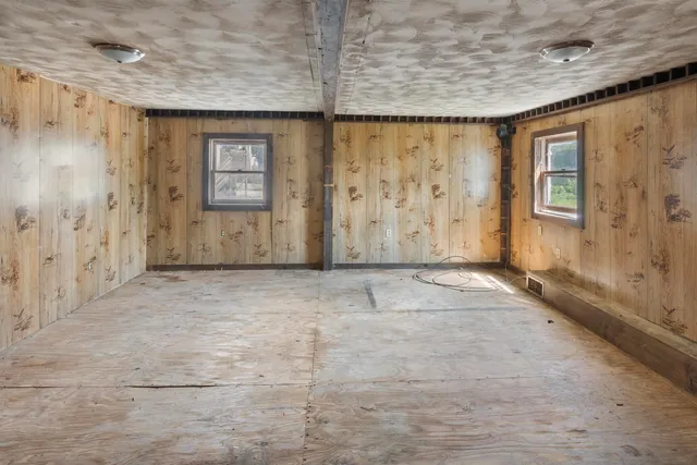 $29,900 | 50 Farrar Street, Richford, VT 05476