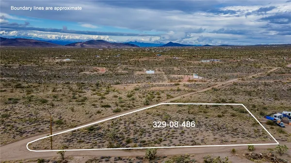 $18,000 | 329-08-486 West Cajon Drive, Willow Beach, AZ 86445