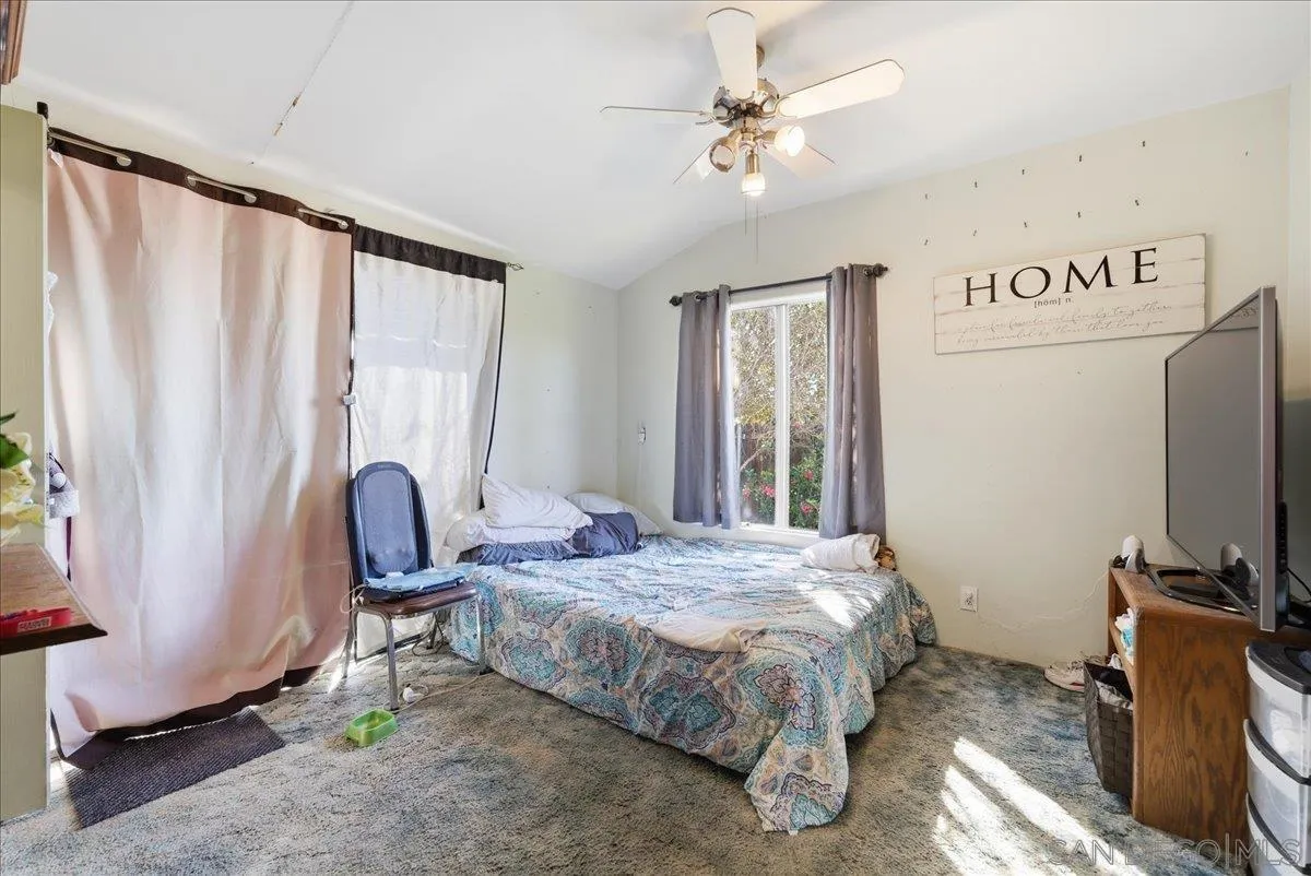 214 Summit Avenue Fallbrook, CA 92028 - Photo 22 of 43