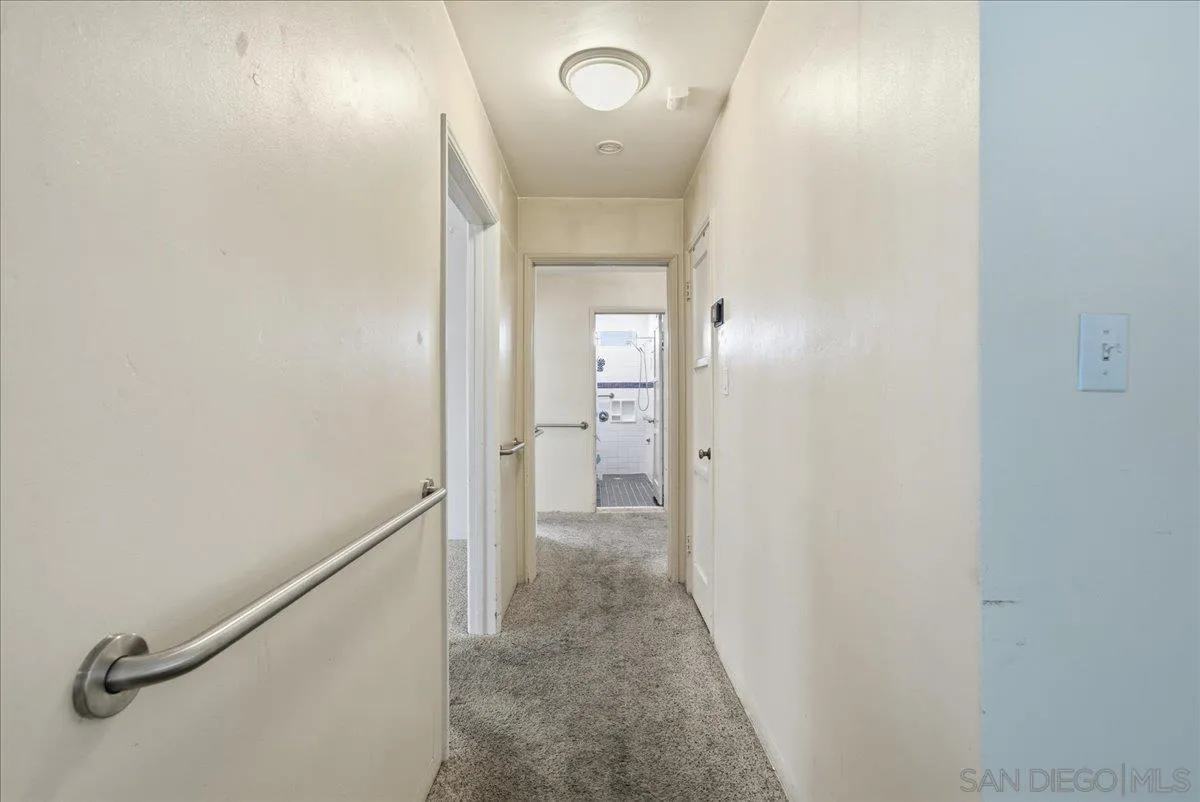 214 Summit Avenue Fallbrook, CA 92028 - Photo 26 of 43 a view of a hallway
