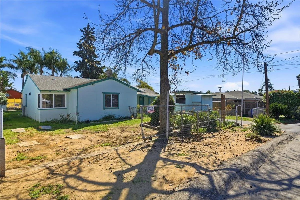 214 Summit Avenue Fallbrook, CA 92028 - Photo 41 of 43 a front view of a house with a yard