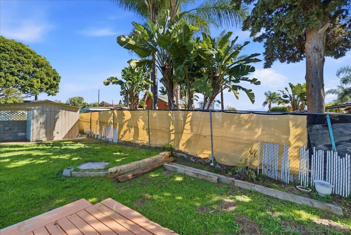 214 Summit Avenue Fallbrook, CA 92028 - Photo 6 of 43 a view of a backyard with a tree