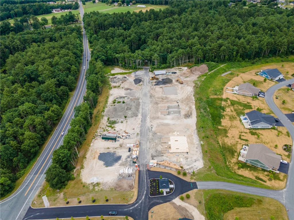 42 Overlook Lane Glocester, RI 02814 - Photo 9 of 37