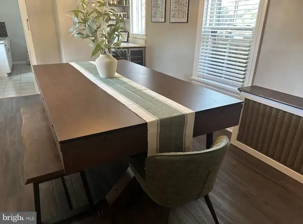 $1,700 | 417 Delaware Street, New Castle, DE 19720