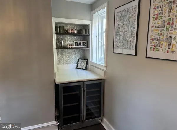 $1,700 | 417 Delaware Street, New Castle, DE 19720