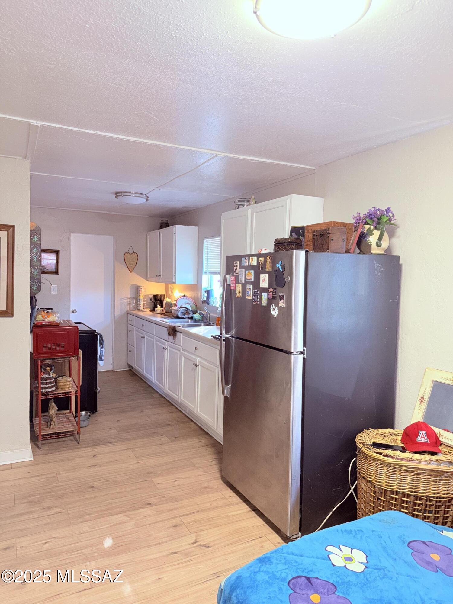 525 East Navajo Road Tucson, AZ 85705 - Photo 11 of 33
