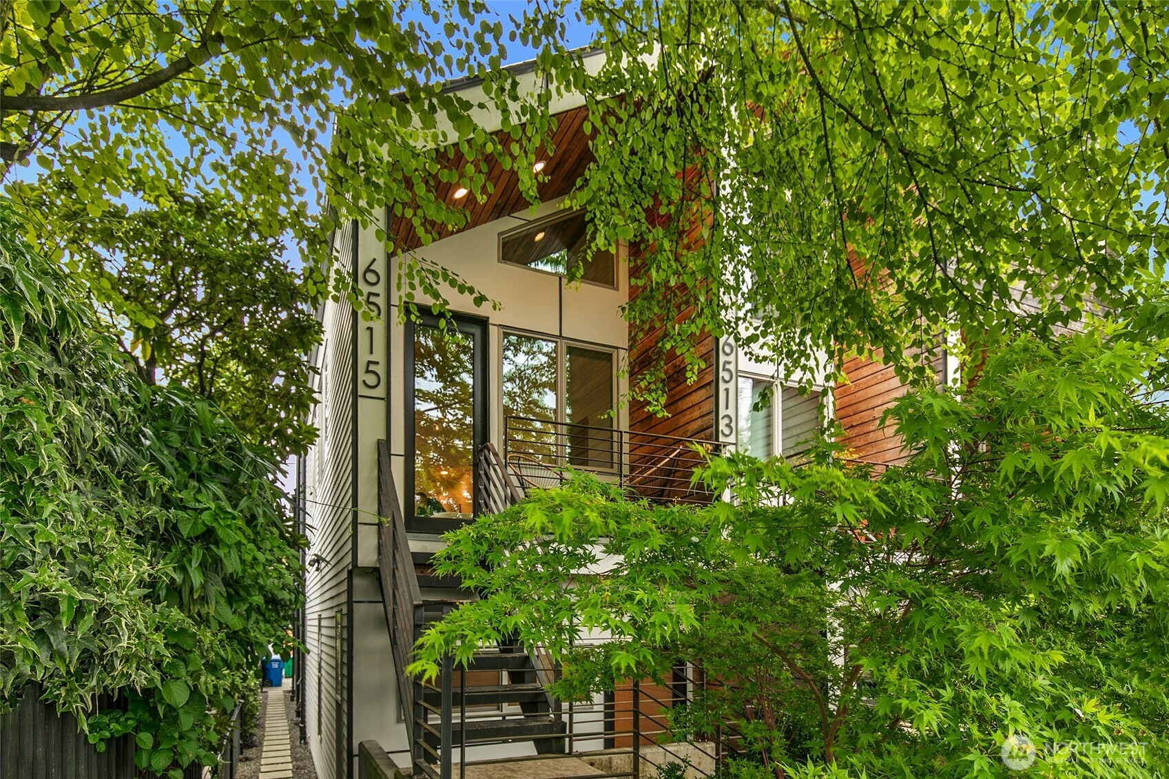 6515 Ellis Avenue South Seattle, WA 98108 - Photo 1 of 30