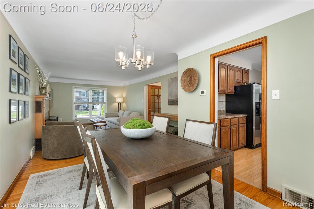461 Allard Road Grosse Pointe, MI 48236 - Photo 7 of 38