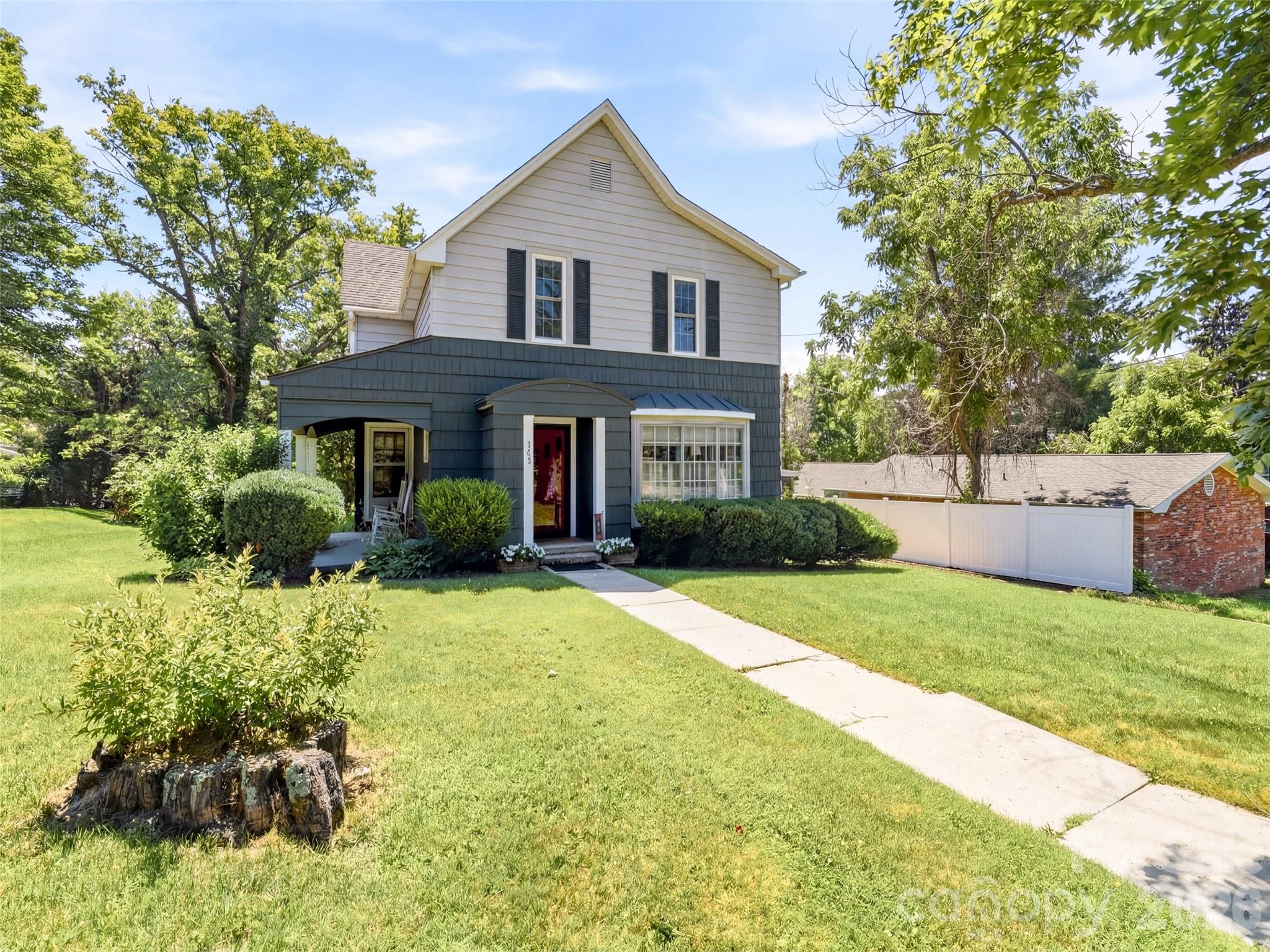 151 Hampton Heights Road Canton, NC 28716 - Photo 3 of 48