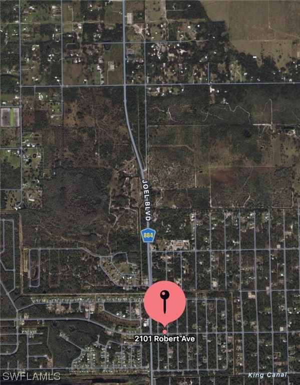 2101 Robert Avenue Alva, FL 33920 - Photo 3 of 3 a view of a bathroom with a shower