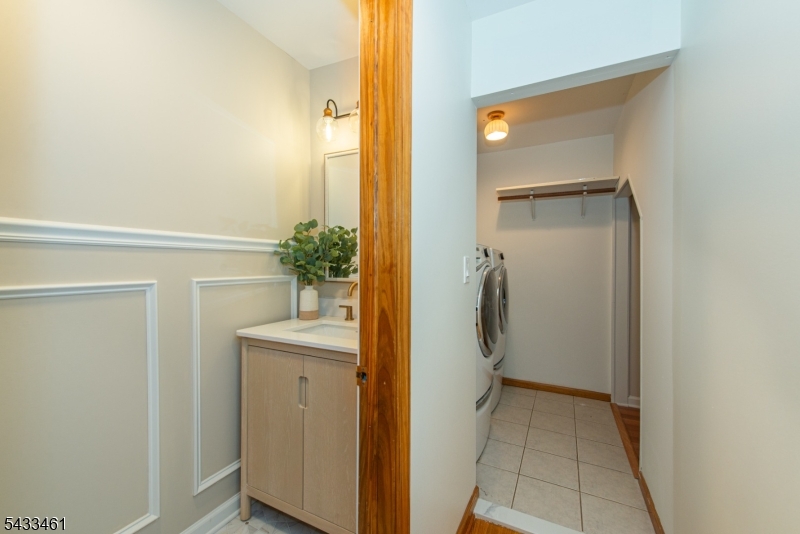 77 Rockwood Road Florham Park, NJ 07932 - Photo 17 of 47
