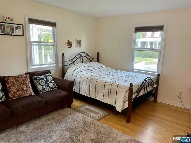 $689,000 | 13 Jersey Avenue, Mahwah, NJ 07430