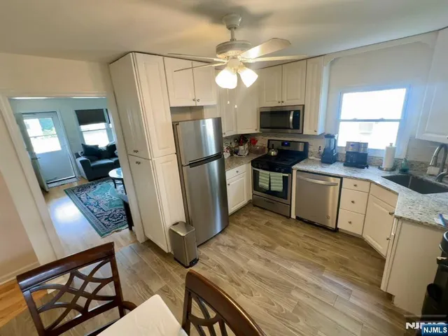 $689,000 | 13 Jersey Avenue, Mahwah, NJ 07430