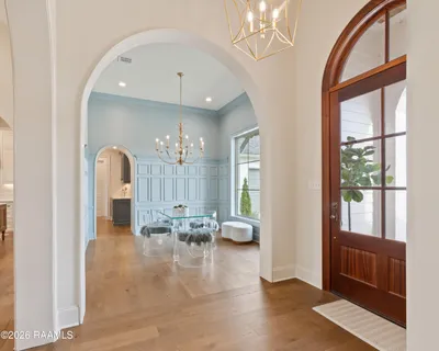 $900,000 | 201 Greyford Drive, Lafayette, LA 70503