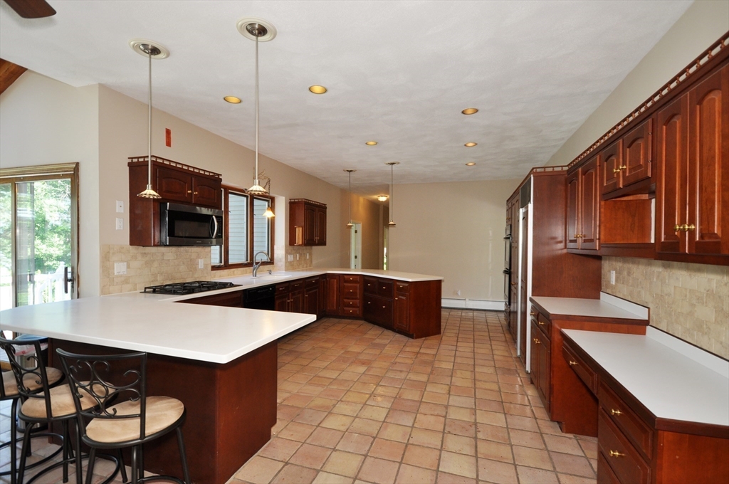 9 Breezy Point Road Acton, MA 01720 - Photo 16 of 42