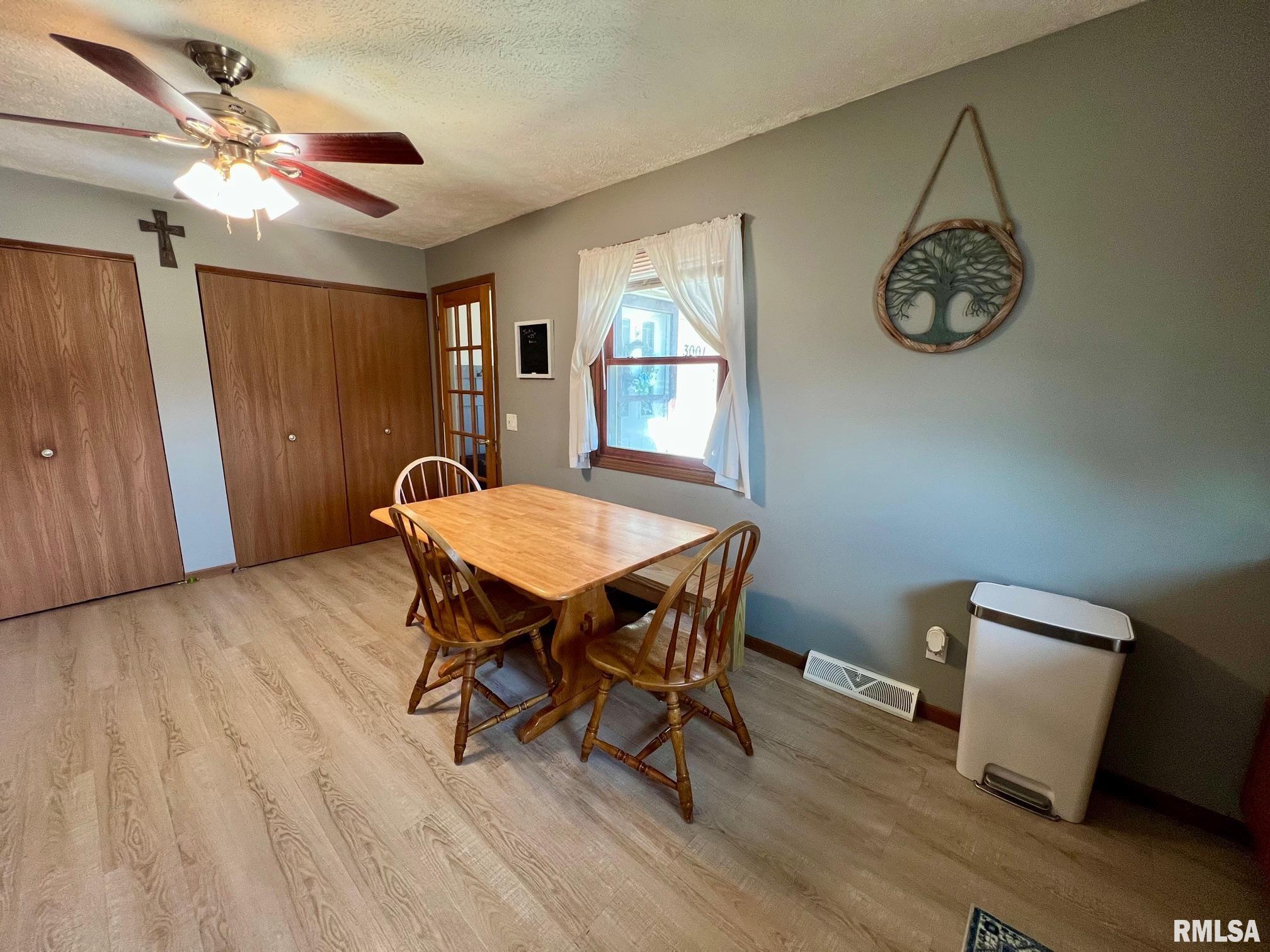 3001 Shadowfax Drive Springfield, IL 62707 - Photo 5 of 26