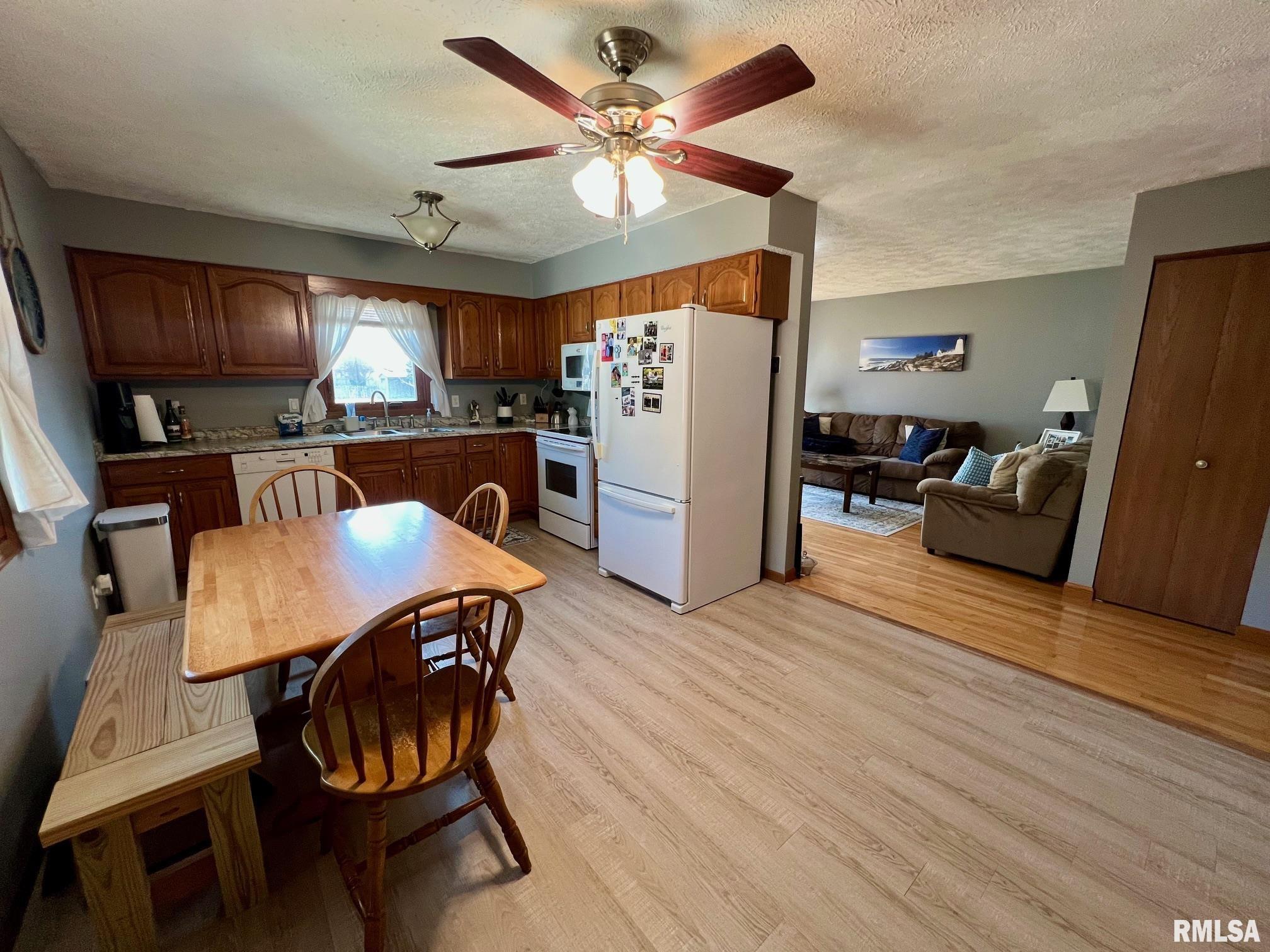 3001 Shadowfax Drive Springfield, IL 62707 - Photo 6 of 26