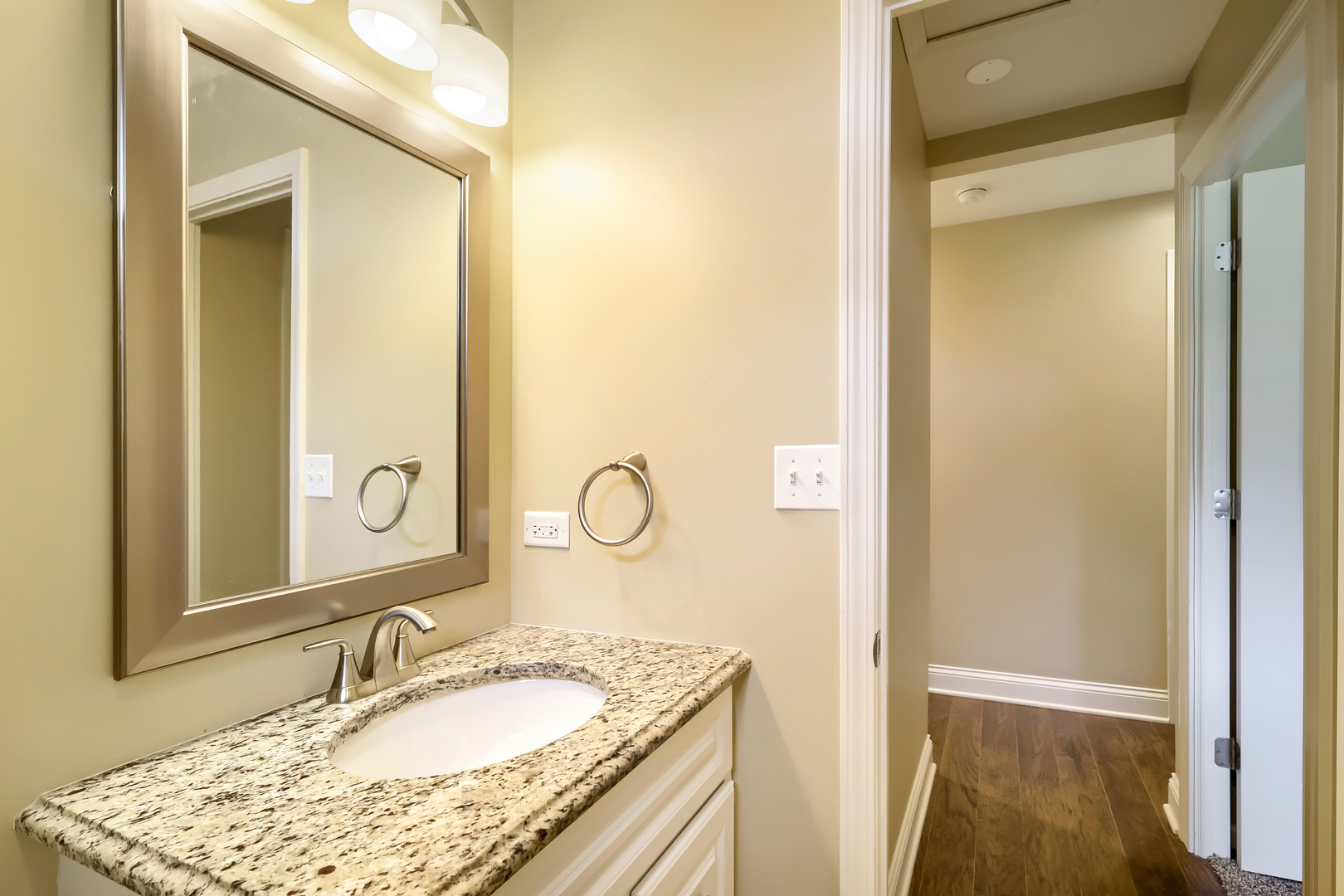 714 Sunset Circle Streamwood, IL 60107 - Photo 12 of 30