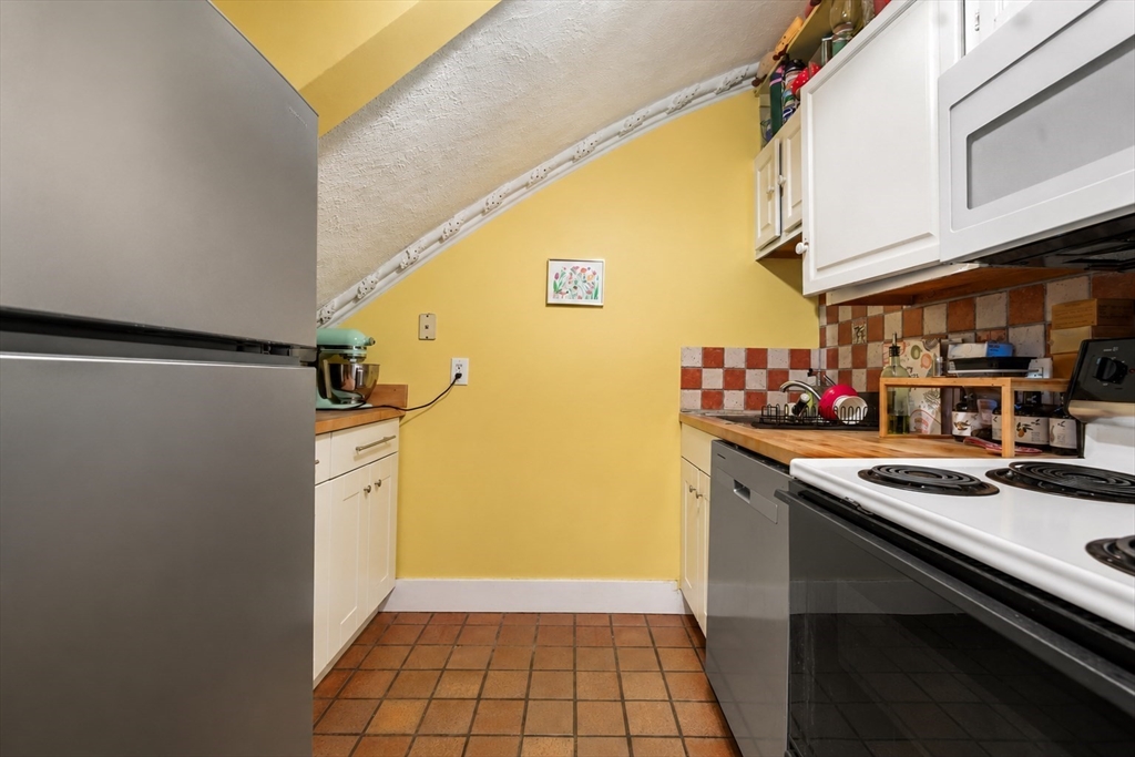 85 Worcester Street, Unit 2 Boston, MA 02118 - Photo 6 of 13