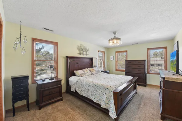 $449,900 | 532 Woodland Lane, New Richmond, WI 54017
