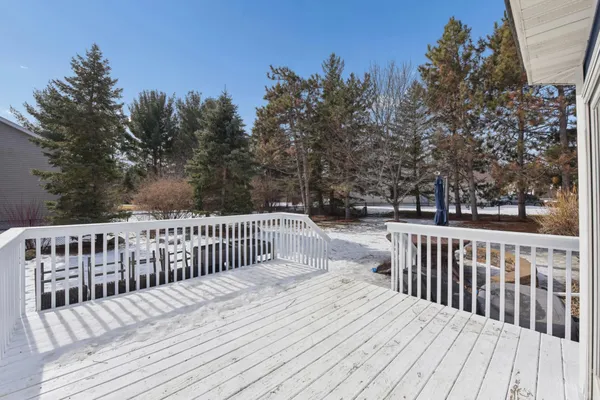 $449,900 | 532 Woodland Lane, New Richmond, WI 54017