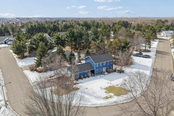 $449,900 | 532 Woodland Lane, New Richmond, WI 54017