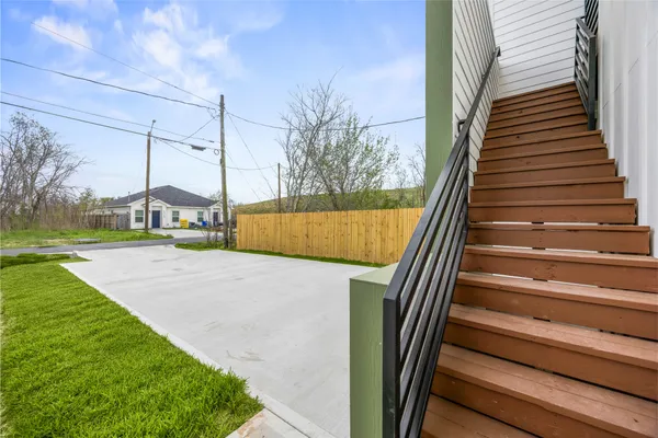 $1,725 | 9709 Pelsey Street, Unit B, Houston, TX 77029